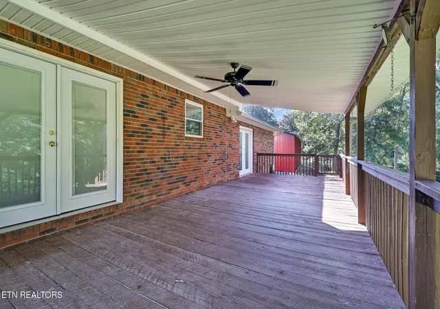 Photo 3 of Sale Pending at 329 Dillon St, Crossville, TN 38555 | MLS# 3542592 | Listing updated on 2026-09-11