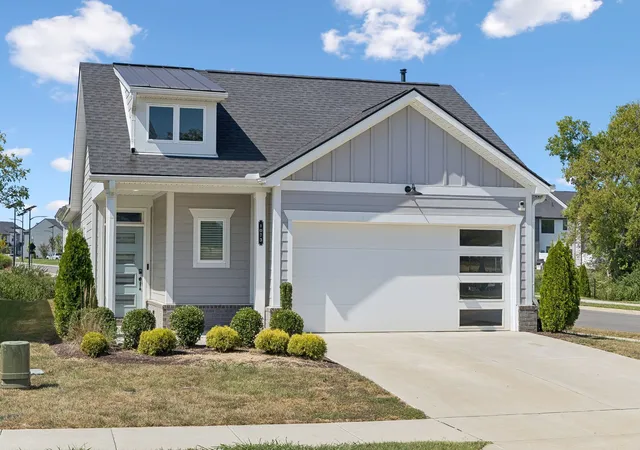 Photo 3 of Single family home for sale at 1073 Linn Cvs Ct, Gallatin, TN 37066 | MLS# 3544259 | Listing updated on 2026-09-09
