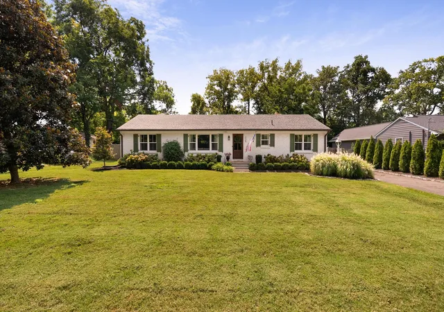 Photo 2 of Single family home for sale at 225 Fairground St, Franklin, TN 37064 | MLS# 3542718 | Listing updated on 2026-10-06