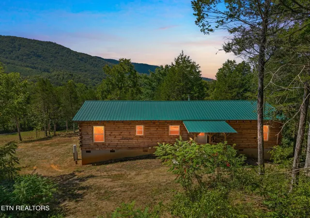 Single family home for sale at 239 County Rd 468, Englewood, TN 37329 | MLS# 3542786