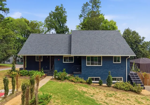 Photo 1 of Sale Pending at 314 E View Dr, Chattanooga, TN 37404 | MLS# 3542862 | Listing updated on 2026-09-23
