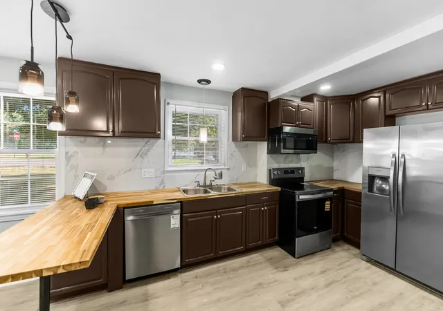 Photo 3 of Single family home for sale at 1232 Coarsey Dr, Nashville, TN 37217 | MLS# 3545531 | Listing updated on 2026-09-13