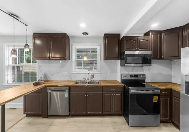 Photo 3 of Single family home for sale at 1232 Coarsey Dr, Nashville, TN 37217 | MLS# 3545531 | Listing updated on 2026-09-13