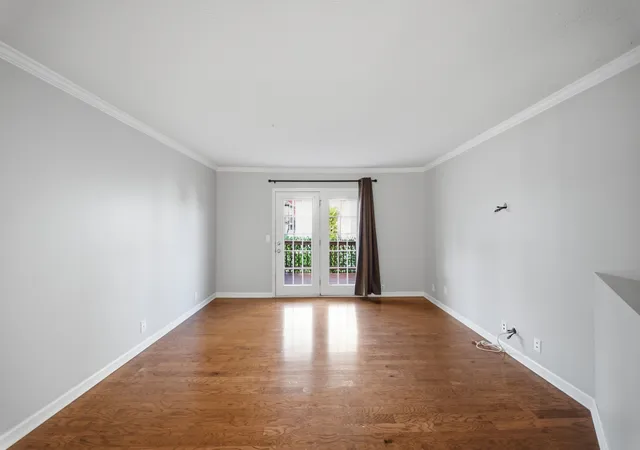 Listing Photo 5 - Condo for sale in building located at 420 Elysian Flds Rd, Nashville, TN 37211 - Unit #A2