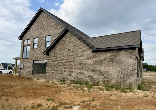 Photo 4 of Single family home for sale at 4201 Flanders Dr, Murfreesboro, TN 37127 | MLS# 3545731 | Listing updated on 2026-09-10