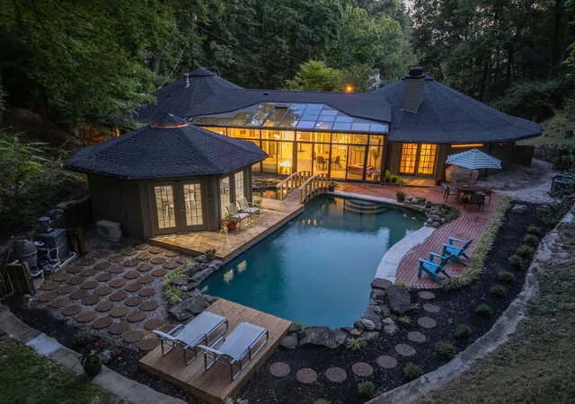 Photo 3 of Single family home for sale at 5856 Beauregard Dr, Nashville, TN 37215 | MLS# 3543189 | Listing updated on 2026-09-26