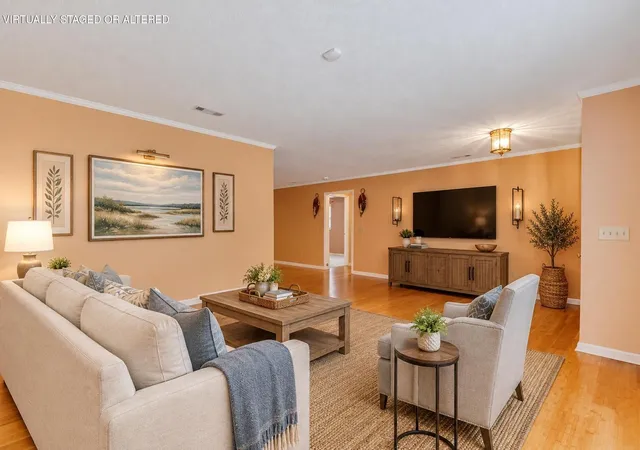 Photo 2 of Townhouse for sale at 6648 Hickory Manor Cir, Chattanooga, TN 37421 | MLS# 3543083 | Listing updated on 2026-09-28