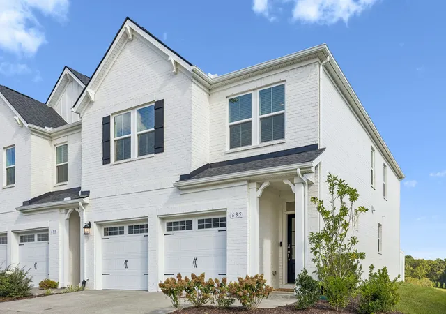 Photo 3 of Townhouse for sale at 635 Clb View Way, Mount Juliet, TN 37122 | MLS# 3544444 | Listing updated on 2026-09-28