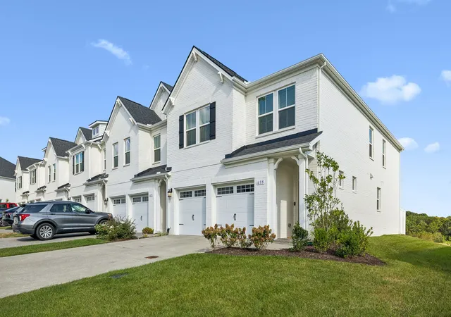 Photo 3 of Townhouse for sale at 635 Clb View Way, Mount Juliet, TN 37122 | MLS# 3544444 | Listing updated on 2026-10-21