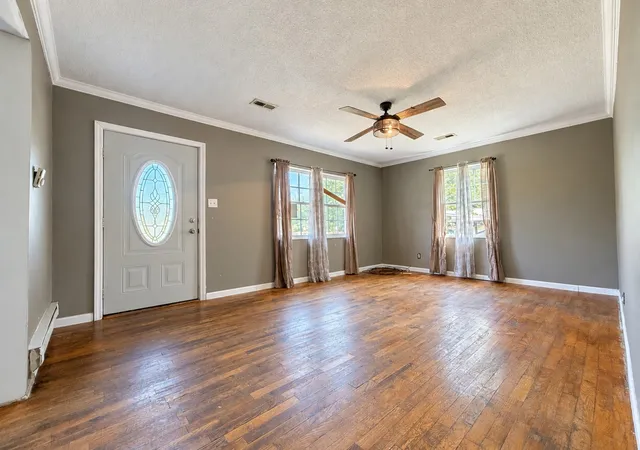 Photo 3 of Single family home for sale at 520 Cliff Dr SE, Cleveland, TN 37323 | MLS# 3543232 | Listing updated on 2026-09-23