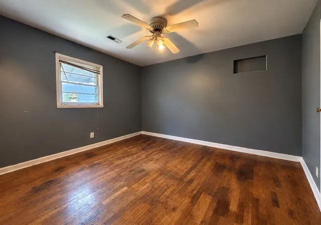 Photo 4 of Single family home for sale at 520 Cliff Dr SE, Cleveland, TN 37323 | MLS# 3543232 | Listing updated on 2026-09-23