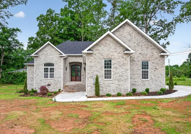 Photo 1 of Single family home for sale at 42 Todd Rd, Mc Minnville, TN 37110 | MLS# 3545963 | Listing updated on 2026-09-10