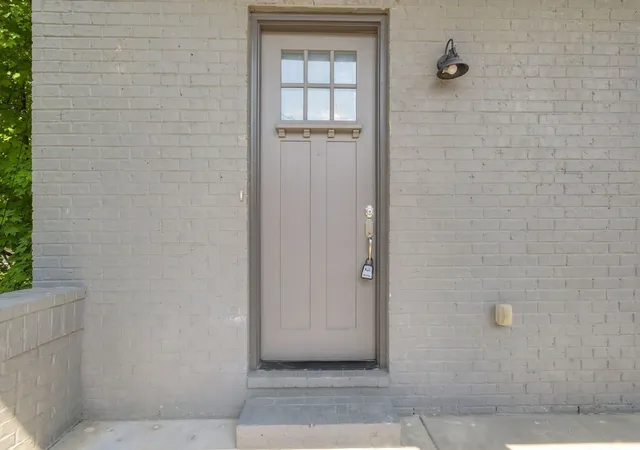 Photo 2 of Single family home for sale at 526 Wedgewood Ave, Nashville, TN 37203 | MLS# 3544060 | Listing updated on 2026-09-15