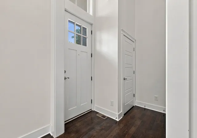 Photo 3 of Single family home for sale at 526 Wedgewood Ave, Nashville, TN 37203 | MLS# 3544060 | Listing updated on 2026-09-15