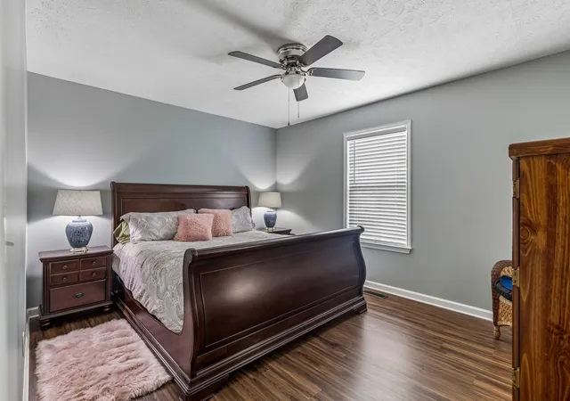 Photo 3 of Single family home for sale at 402 Jonesboro Ct, La Vergne, TN 37086 | MLS# 3544819 | Listing updated on 2026-09-11