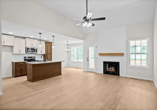 Photo 4 of Single family home for sale at 314 Tisha Ct, Clarksville, TN 37042 | MLS# 3544078 | Listing updated on 2026-09-13
