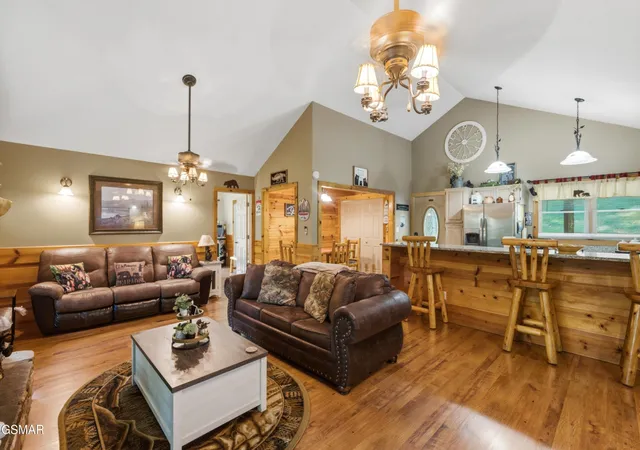 Photo 4 of Sale Pending at 3103 Hatcher Top Rd, Sevierville, TN 37862 | MLS# 3544095 | Listing updated on 2026-09-14