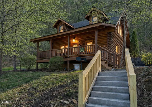 Photo 1 of Single family home for sale at 3221 Smoky Ridge Way, Sevierville, TN 37862 | MLS# 3544101 | Listing updated on 2026-09-11