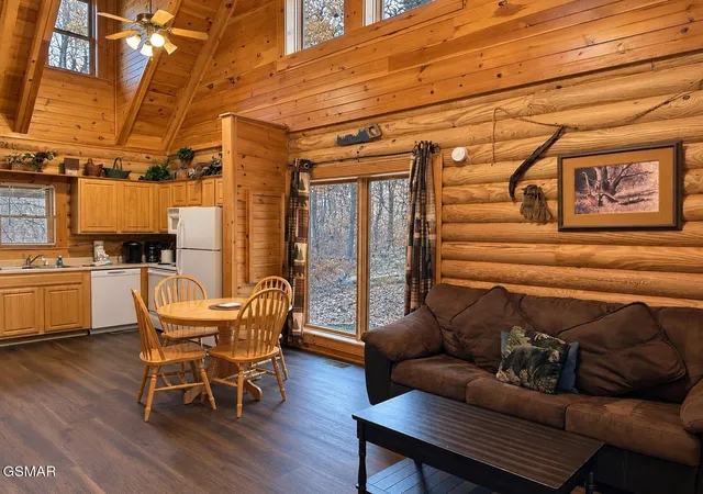 Photo 3 of Single family home for sale at 3221 Smoky Ridge Way, Sevierville, TN 37862 | MLS# 3544101 | Listing updated on 2026-09-11