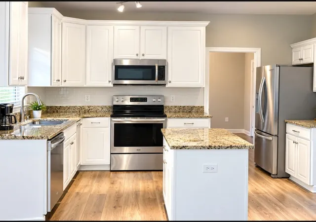 Photo 2 of Single family home for sale at 109 Holt Br, Nashville, TN 37211 | MLS# 3545064 | Listing updated on 2026-09-15