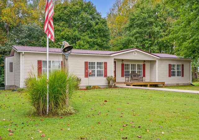 Photo 3 of Manufactured home for sale at 370 Grices Crk Rd, Cumberland City, TN 37050 | MLS# 3545496 | Listing updated on 2026-09-15