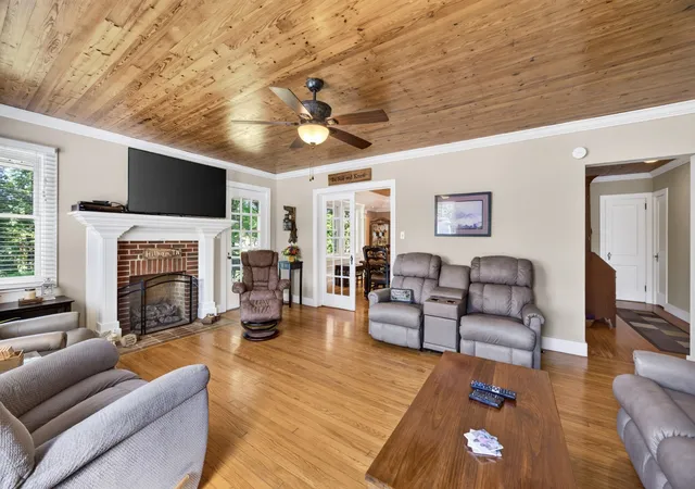 Single family home for sale at 2472 Hilham Hwy, Hilham, TN 38568 | MLS# 3544910 | Listing updated on 2026-09-09