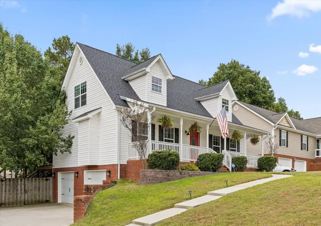 Photo 3 of Single family home for sale at 6118 Wardwell Dr, Ooltewah, TN 37363 | MLS# 3544196 | Listing updated on 2026-09-22