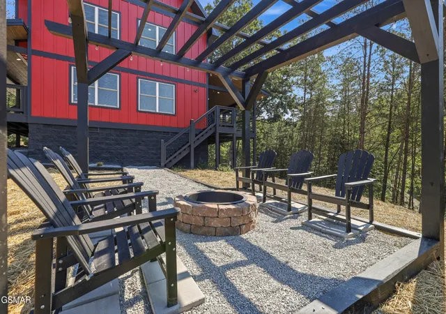 Photo 4 of Single family home for sale at 606 Cedar Rd, Pigeon Forge, TN 37863 | MLS# 3544209 | Listing updated on 2026-09-14