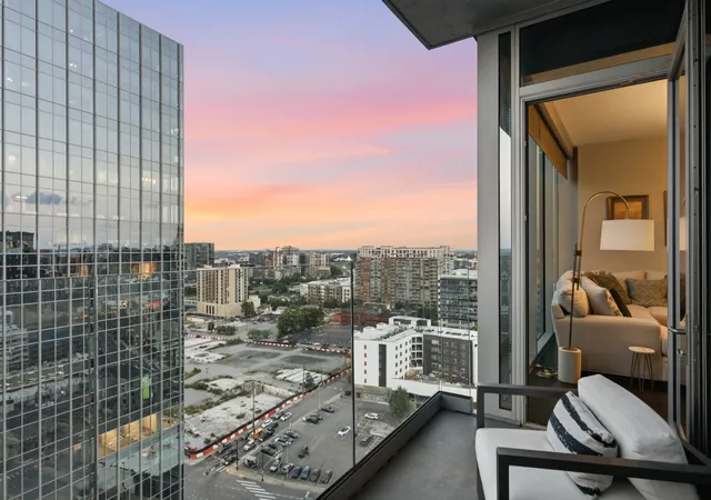 Photo 3 of Condo for sale at 1616 W End Ave #1906, Nashville, TN 37203 | MLS# 3544327 | Listing updated on 2026-09-09