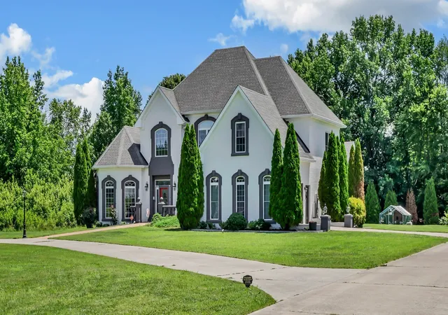 Photo 3 of Single family home for sale at 865 Butts Dr, Clarksville, TN 37042 | MLS# 3544228 | Listing updated on 2026-09-12