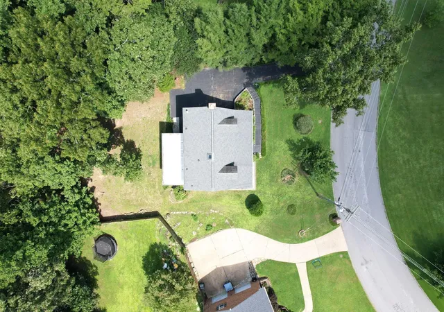 Photo 2 of Single family home for sale at 9104 Quail Mountain Dr, Chattanooga, TN 37421 | MLS# 3544247 | Listing updated on 2026-09-28