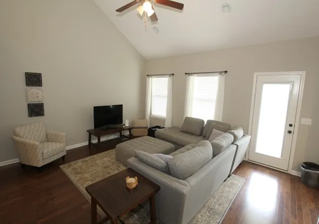 Photo 2 of Townhouse for sale at 916 Azeri Ave, Murfreesboro, TN 37128 | MLS# 3544273 | Listing updated on 2026-09-08