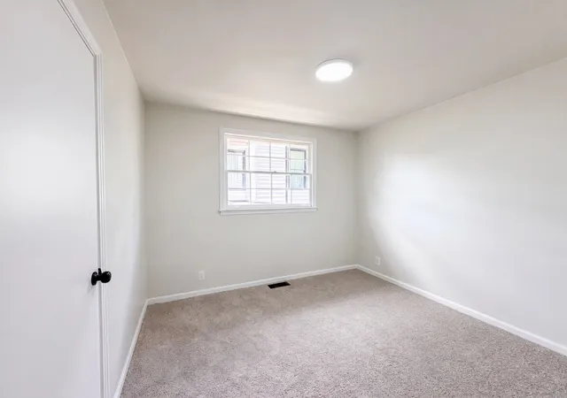 Photo 3 of Single family home for sale at 1004 Glenview Dr, Nashville, TN 37206 | MLS# 3544267 | Listing updated on 2026-09-14