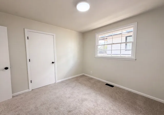 Photo 4 of Single family home for sale at 1004 Glenview Dr, Nashville, TN 37206 | MLS# 3544267 | Listing updated on 2026-09-14