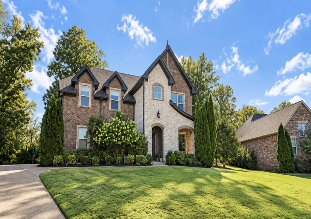 Photo 2 of Single family home for sale at 1084 Summerstar Cir, Gallatin, TN 37066 | MLS# 3546477 | Listing updated on 2026-09-14