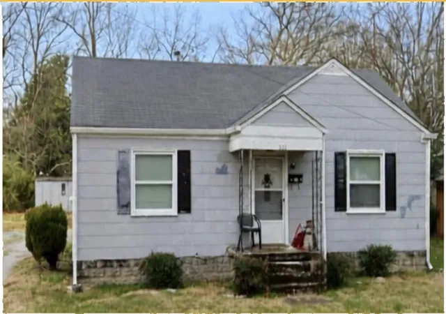 Photo 1 of Sale Pending at 306 Cleveland Ave, Lebanon, TN 37087 | MLS# 3545366 | Listing updated on 2026-09-14