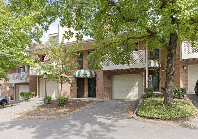 Photo 1 of Townhouse for sale at 243 Glenstone Cir, Brentwood, TN 37027 | MLS# 3546087 | Listing updated on 2026-09-11