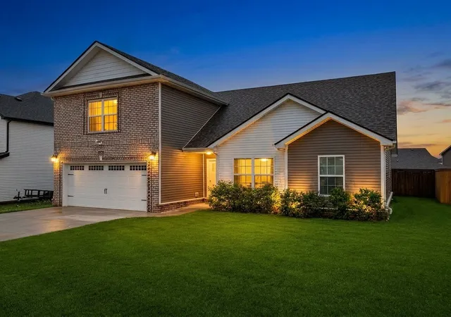 Photo 1 of Single family home for sale at 1101 Whitney Dr, Clarksville, TN 37042 | MLS# 3544347 | Listing updated on 2026-09-12