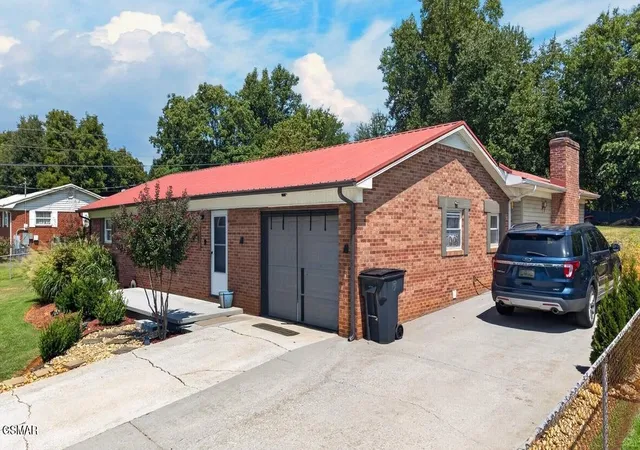 Photo 2 of Single family home for sale at 157 Britton Dr, Talbott, TN 37877 | MLS# 3591874 | Listing updated on 2026-09-24