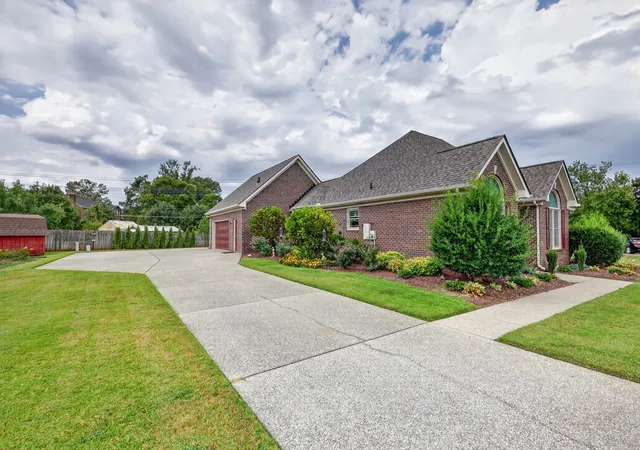 Photo 2 of Single family home for sale at 1907 Andrew Ct, Murfreesboro, TN 37129 | MLS# 3547194 | Listing updated on 2026-10-25