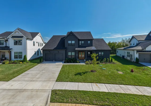 Photo 2 of Single family home for sale at 5081 Fairhaven Cir, Thompsons Station, TN 37179 | MLS# 3547903 | Listing updated on 2026-09-14