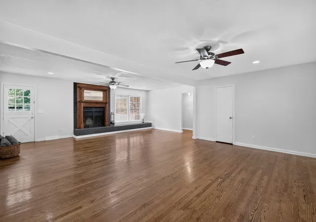 Photo 3 of Single family home for sale at 1110 Houston Dr, Murfreesboro, TN 37130 | MLS# 3545780 | Listing updated on 2026-09-12