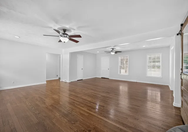 Photo 4 of Single family home for sale at 1110 Houston Dr, Murfreesboro, TN 37130 | MLS# 3545780 | Listing updated on 2026-09-12