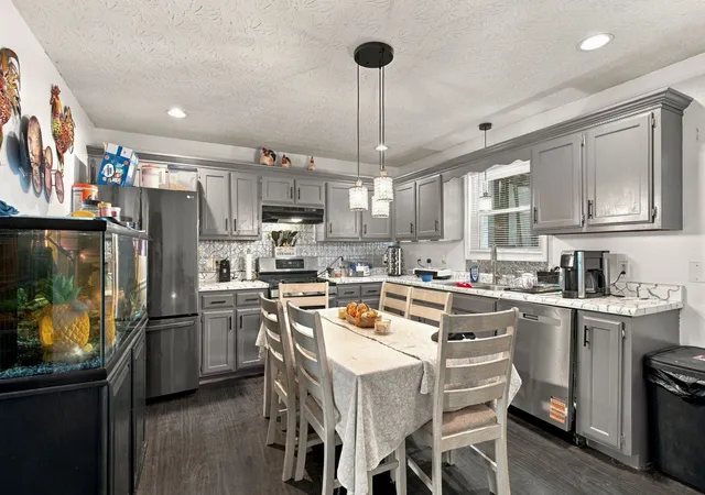 Photo 4 of Single family home for sale at 2015 Patricia Dr, Greenbrier, TN 37073 | MLS# 3592541 | Listing updated on 2026-10-02
