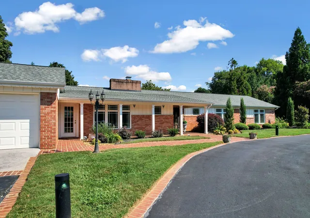 Photo 3 of Single family home for sale at 2210 Joy St NE, Cleveland, TN 37311 | MLS# 3547170 | Listing updated on 2026-09-12