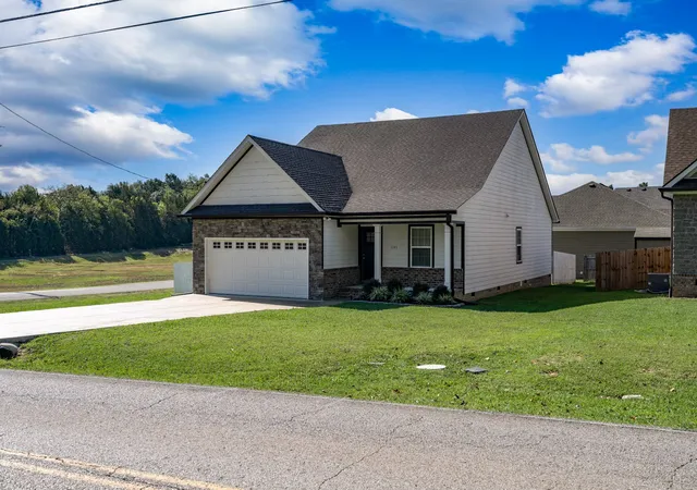 Photo 2 of Single family home for sale at 1197 Finley Beech Rd, Lewisburg, TN 37091 | MLS# 3544999 | Listing updated on 2026-09-25