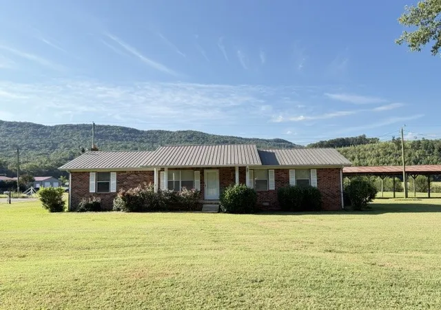 Photo 2 of Single family home for sale at 3852 Payne Cvs Rd, Pelham, TN 37366 | MLS# 3544949 | Listing updated on 2026-09-14