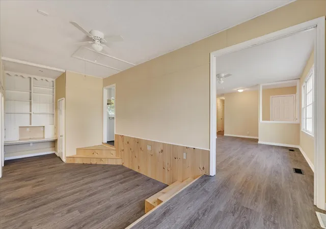 Photo 4 of Single family home for sale at 118 Gilkey Dr, Hopkinsville, KY 42240 | MLS# 3545004 | Listing updated on 2026-09-09