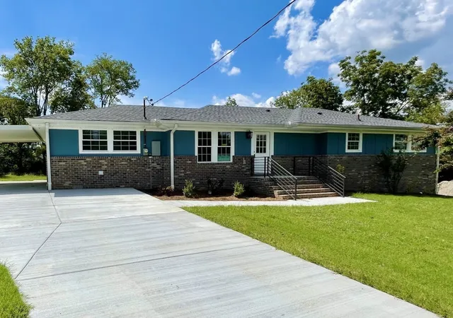Photo 1 of Single family home for sale at 108 Jennings Dr, Hendersonville, TN 37075 | MLS# 3545052 | Listing updated on 2026-09-14