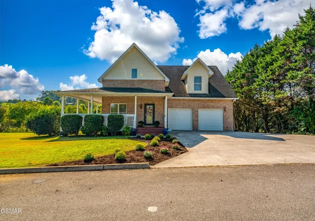 Photo 2 of Single family home for sale at 3230 Sybill Lee Ln, Sevierville, TN 37876 | MLS# 3545045 | Listing updated on 2026-09-22